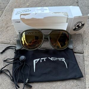 Pit Viper Exciters Sunglasses The Matte Green Polarized Lens Rare Shades